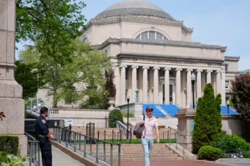 பேராசிரியர்கள் உள்பட 180 பேர் பணிநீக்கம் ; திணறும் பல்கலை நிர்வாகம்