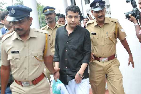 கேரள நடிகை காரில் கடத்தி துன்புறுத்திய வழக்கு!! நடிகர் திலீப் விடுதலை.. | Actress Assault Case Ernakulam Court Gives Verdict கேரள நடிகை காரில் கடத்தி துன்புறுத்திய வழக்கு!! நடிகர் திலீப் விடுதலை.. | Actress Assault Case Ernakulam Court Gives Verdict