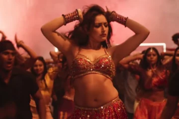 வாய்ப்பு வாங்கி கொடுத்ததே ஆர்யா தான்.. ஐட்டம் பாடலுக்கு டான்ஸ் ஆடிய சாயிஷா