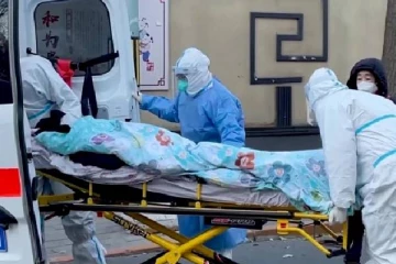 ஸ்தம்பித்த மருத்துவமனைகள்... தகன இல்லங்களில் குவியும் சடலங்கள்: செய்வதறியாது தவிக்கும் ஒரு நாடு