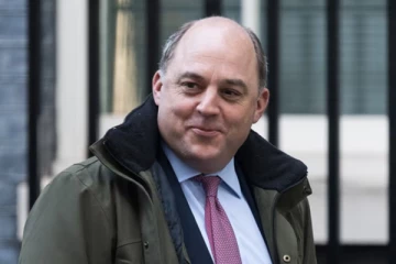 பிரித்தானிய அமைச்சரவையில் முக்கிய மாற்றம்: பதவியை ராஜினாமா செய்தார் பாதுகாப்புச் செயலர்