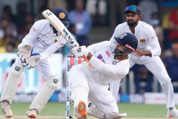 பந்துகளை சிதற அடித்து..வீரர்களை திணறடித்து..சாதனை படைத்த ரிஷப் பண்ட்..!