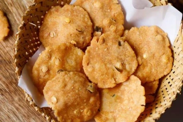 தீபாவளி ஸ்பெஷல்: நாவூறும் சுவையில் மொறுமொறு தட்டை.., எப்படி செய்வது?