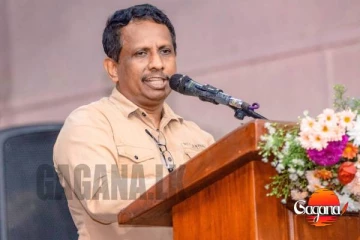 අපි බඩුමලු බෙදුවේ මැතිවරණයට.. මැයි 6න් පස්සෙ දීලා වැඩක් නෑනෙ - ඇමති සමන්තට මල පනී