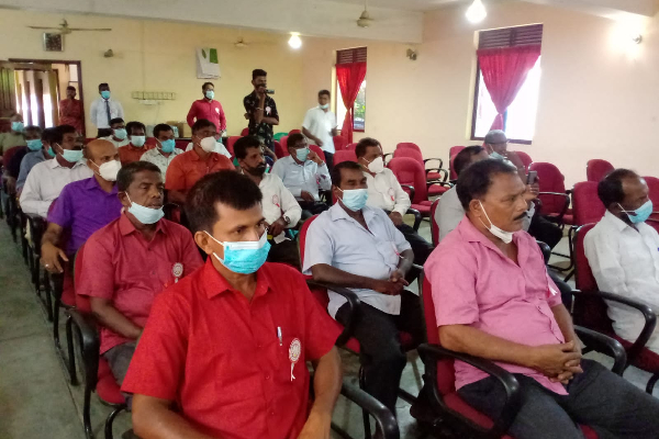 நேர்மையாக செயற்படுகின்ற தமிழ் கட்சிகளுடன் இணைந்து செயற்பட விருப்பம் : ஈரோஸ் ஜனநாயக முன்னணி (Photos) | Tamilparties Erosdemocraticfront Batticaloa நேர்மையாக செயற்படுகின்ற தமிழ் கட்சிகளுடன் இணைந்து செயற்பட விருப்பம் : ஈரோஸ் ஜனநாயக முன்னணி (Photos) | Tamilparties Erosdemocraticfront Batticaloa