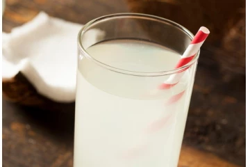 உயிருக்கே ஆபத்து... இந்த பிரச்சனை இருந்தா இளநீர் குடிக்காதீங்க?