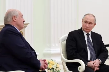 ஏன் சோர்வாக இருக்கிறீர்கள் புடின்? அண்டை நாட்டின் ஜனாதிபதி கேட்ட கேள்வி