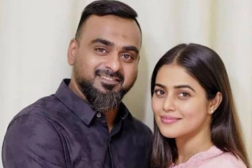 முதன் முறையாக தனது மகனின் புகைப்படத்தை வெளியிட்ட நடிகை பூர்ணா- அழகிய புகைப்படங்கள்