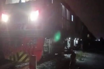 ரயிலில் மோதுண்டு சிறுவன் உட்பட மூவர் உயிரிழந்த சம்பவம் தற்கொலையா?