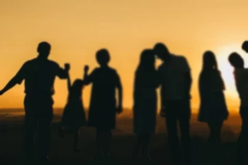 ஒரே குடும்பத்தை சேர்ந்த ஏழு பேரின் தவறான முடிவு: இந்தியாவில் நடந்த சோகம்