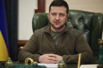 உக்ரைனை விட்டு வெளியேற முடியாமல் சிக்கி தவிக்கும் மக்கள்; ஜெலன்ஸ்கி!