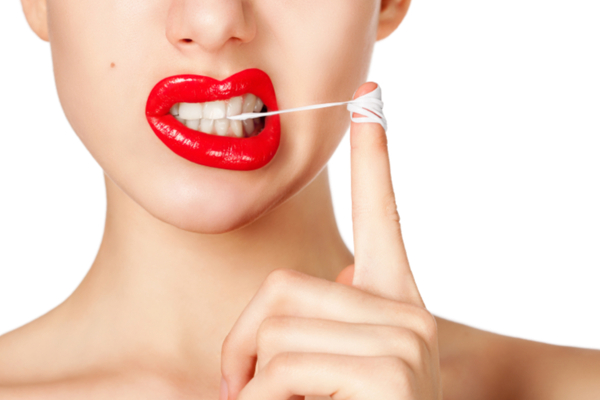 சுவிங்கம் மென்றால் 2 ஆண்டு சிறை தண்டனையாம்?  எந்த நாட்டில் தெரியுமா? | Chewing Gum In Singapore May Cost You Rs 1 Lakh