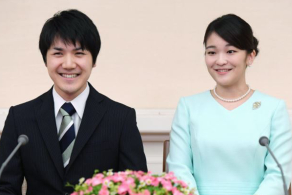 காசா - காதலா? - காதலனை தேர்வு செய்த ஜப்பான் இளவரசி: 8.7 கோடி ரூபாயை நிராகரித்து கட்டிய காதல் கோட்டை | Japan Queen Choose Lover And Reject Crore Money