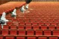 திரையரங்குகள் 100% திறப்பு: இணையத்தில் வலுக்கும் எதிர்ப்புகள்