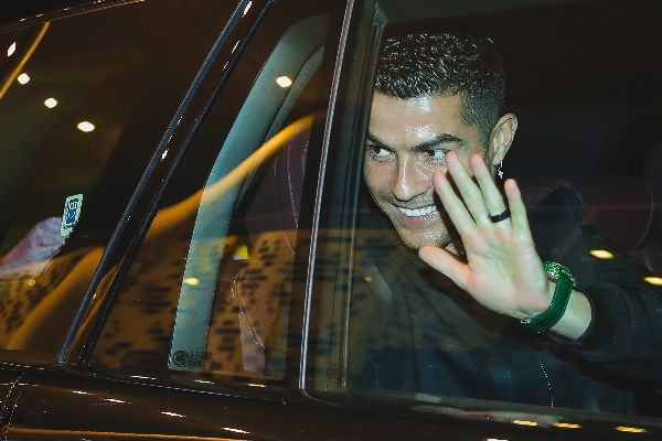 குடும்பத்துடன் சவூதி அரேபியாவிற்கு சென்ற ரொனால்டோ! | Ronaldo Went To Saudi Arabia With His Family