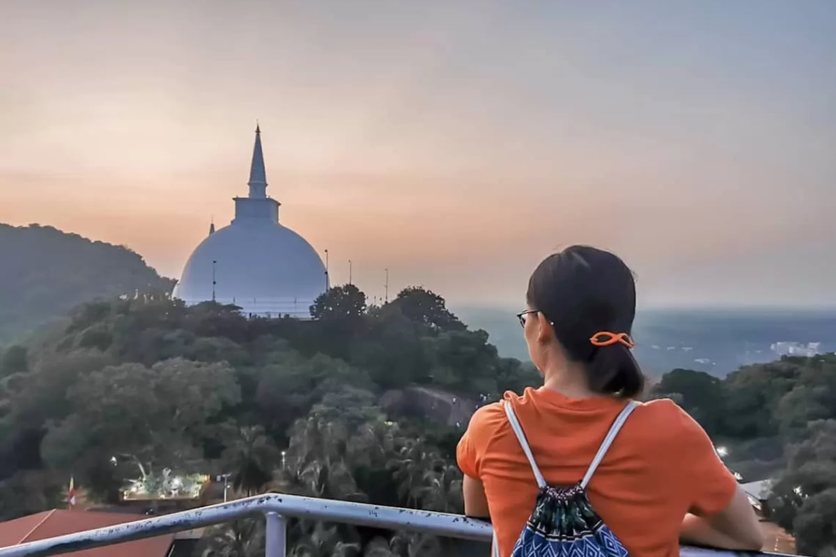 ஜெர்மனியில் இருந்து இலங்கை வந்த இளம் பெண்ணுக்கு காத்திருந்த அதிர்ச்சி | German Woman Faces Shocking Incident In Sri Lanka ஜெர்மனியில் இருந்து இலங்கை வந்த இளம் பெண்ணுக்கு காத்திருந்த அதிர்ச்சி | German Woman Faces Shocking Incident In Sri Lanka