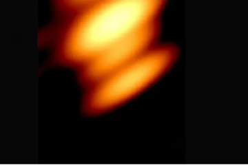 முதல் முறையாக 2 கருந்துளைகள்... - இந்திய வானியலாளர்கள் படைத்த சாதனை