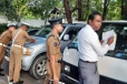 මේ වාහන ධාවනය තහනම් කර ඉවත් කිරීමට පියවර - වාහනවල හිමිකරුවන්ට පොලීසියෙන් දැනුවත් කිරීමක්