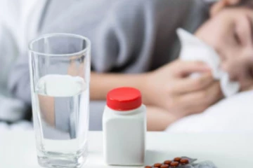 මේ දිනවල පවතින උණට පැරසිටමෝල් හැර වෙනත් බෙහෙත් බොන්න එපා.. බිව්වොත් වෙන භයානක දේ..