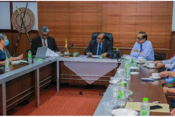 உள்நாட்டில் பட்டம் பெறுவோரின் எண்ணிக்கையை அதிகரிக்க ஆலோசனை