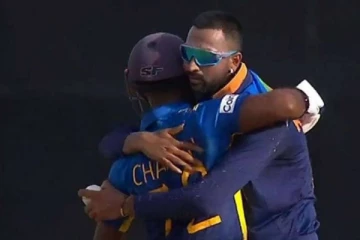 இலங்கை வீரரை கட்டியணைத்து நிறுத்திய க்ருணல் பாண்ட்யா! நெகிழ்ந்து போன ரசிகர்கள்: வைரலாகும் வீடியோ