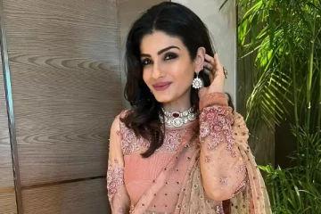 கார் மோதி விபத்து - கே.ஜி.எப் பட நடிகையை தாக்கிய பொது மக்கள்