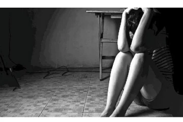 16 வயது சிறுமிக்கு பாலியல் தொல்லை - பிருத்விராஜ் படப்பிடிப்பில் நடந்த கொடூரம்!