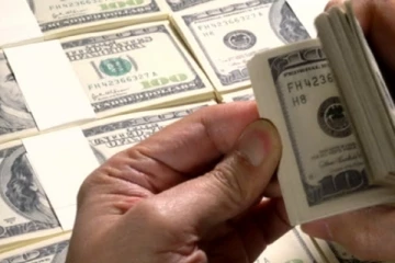 අද දිනයේ ඇමරිකානු ඩොලරයේ අගය පහත බැස සිදු වූ සුවිශේෂ වෙනස මෙන්න..