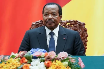 92 வயதில் ஜனாதிபதி தேர்தலில் போட்டியிடும் கமரூன் ஜனாதிபதி