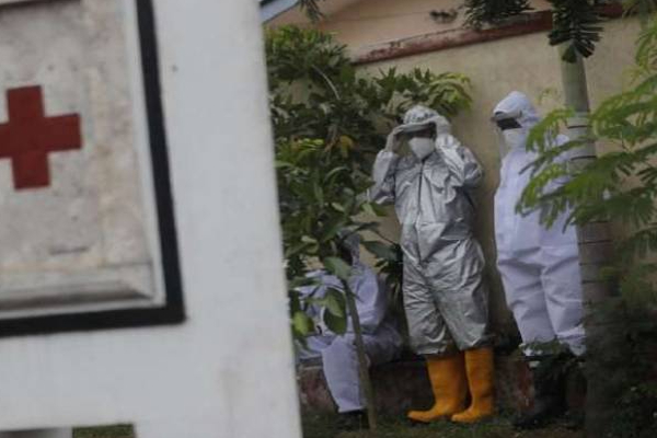 இலங்கையில் மீண்டும் உச்சம் தொடும் கொரோனா பாதிப்பு! | In Sri Lanka The Peak Of The Corona Virus Again