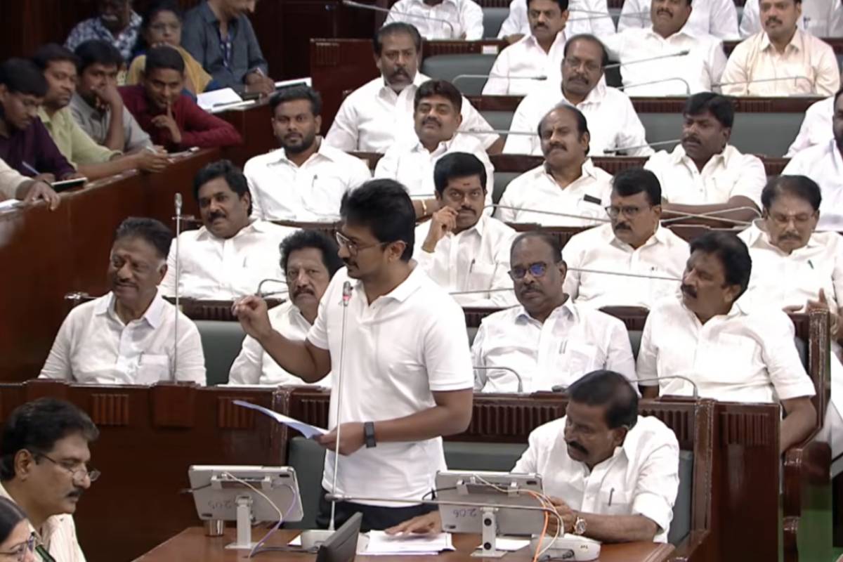 பேப்பரை படிக்க சொன்ன முதல்வர் விஜய் - உதயநிதி ஸ்டாலின் கொடுத்த பதில் | Udhayanidhi Replies To Vijay Comment To Read Paper