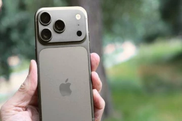 அப்பிள் இரசிகர்களுக்கு இன்ப அதிர்ச்சி ; ஐபோன் 18 விலையில் அதிரடி முடிவு