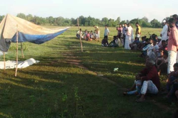 இருவேறு பகுதிகளிலிருந்து இரண்டு சடலங்கள் மீட்பு