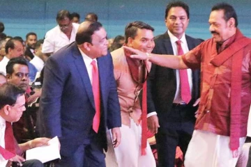 பரபரப்பாகும் இலங்கையின் அரசியல் களம்! மகிந்தவை சந்தித்த தம்மிக்க