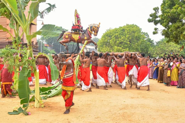 நல்லூர் கந்தசுவாமி ஆலயத்தில் இன்று மிகச்சிறப்பாக இடம்பெற்ற மானம்பூ உற்சவம்! (Photos) | Manampoo Utsavam At Nallur Kanthaswamy