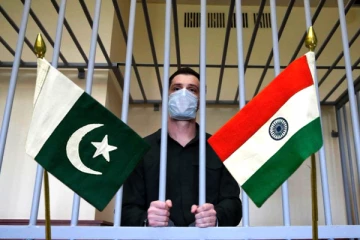 பாகிஸ்தான் சிறைகளில் 308 இந்தியர்கள்; 417 பாகிஸ்தானியர்கள் இந்திய சிறையில்: வெளியிடப்பட்ட இருதரப்பு பட்டியல்