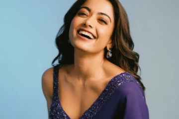 ராஷ்மிகா சேலையில் என்ன எழுதி இருக்கிறது கவனித்தீர்களா? வைரல் ஸ்டில்கள்