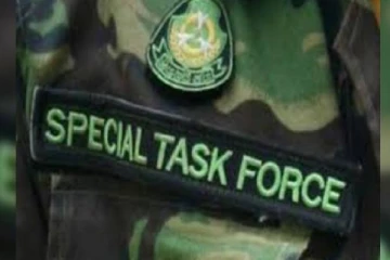 பாடசாலைக்குள் ஹெரோயின் விற்பனை: இளம் பெண் கைது