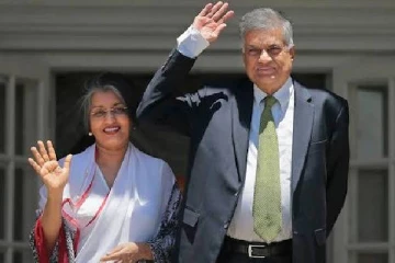ரணில் விக்கிரமசிங்கவே செயல் தலைவர்;  முன்னாள் ஆளுனர்
