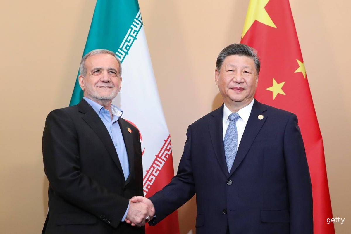 அடுத்த சில வாரங்களுக்குள்... ஈரானுக்கு சீனாவின் பேருதவி: அமெரிக்க உளவுத்துறை வெளிப்படை | China Preparing Weapons Shipment