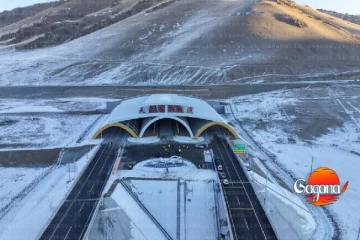 චීනය ලොව දිගම අධිවේගී උමං මාර්ගය විවෘත කරයි