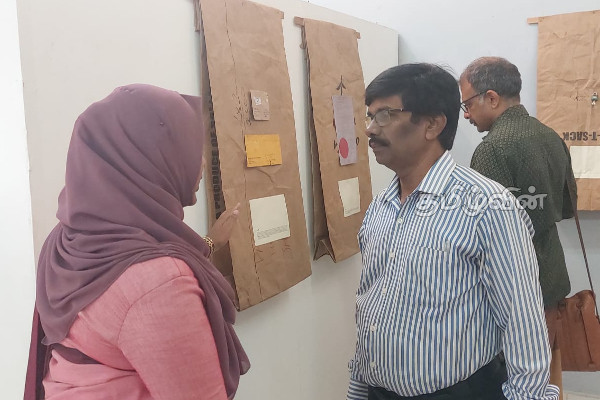 யாழ். பல்கலையில் "சொர்க்கத்தின் சுமை: மலையகக் கதைகளின் காட்சி" கண்காட்சி (Video) | Exibition At Jaffna University