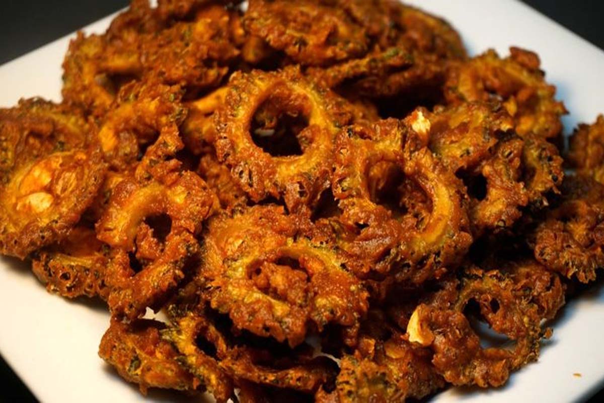 குழந்தைகளை பாகற்காய் சாப்பிடமாட்டிக்கிறாங்களா?இப்படி செஞ்சு கொடுங்க.. | How To Make Bitter Guard Chips Without Bitterness