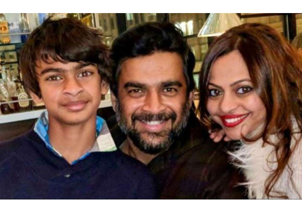 ஒலிம்பிக் போட்டிகளுக்காக தயாராகும் நடிகர் மாதவனின் மகன்!! அவரே வெளியிட்டுள்ள தகவல் | Madhavan Shifts To Dubai With His Wife