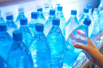 அதிக விலைக்கு குடிநீர் போத்தல் விற்பனை; 10 இலட்சம் ரூபாய்