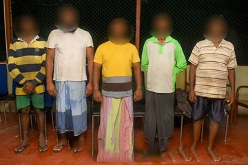 மன்னார் கடற்பரப்பில் சட்டவிரோத தங்கக் கடத்தலில் ஈடுப்பட்டவர்கள் கைது!