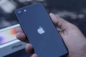 ஆப்பிள் ஐபோன் பயன்படுத்துவோர் எவ்வாறு 5G சேவையை பெற்றுக்கொள்ள முடியும்?