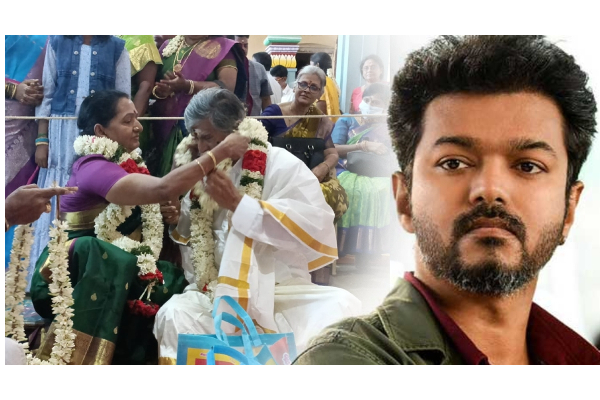 80 வயது பூர்த்தி... தாய், தந்தை யாகபூஜைக்கு வராத நடிகர் விஜய்... - திட்டித் தீர்க்கும் நெட்டிசன்கள் - தமிழ்நாடு