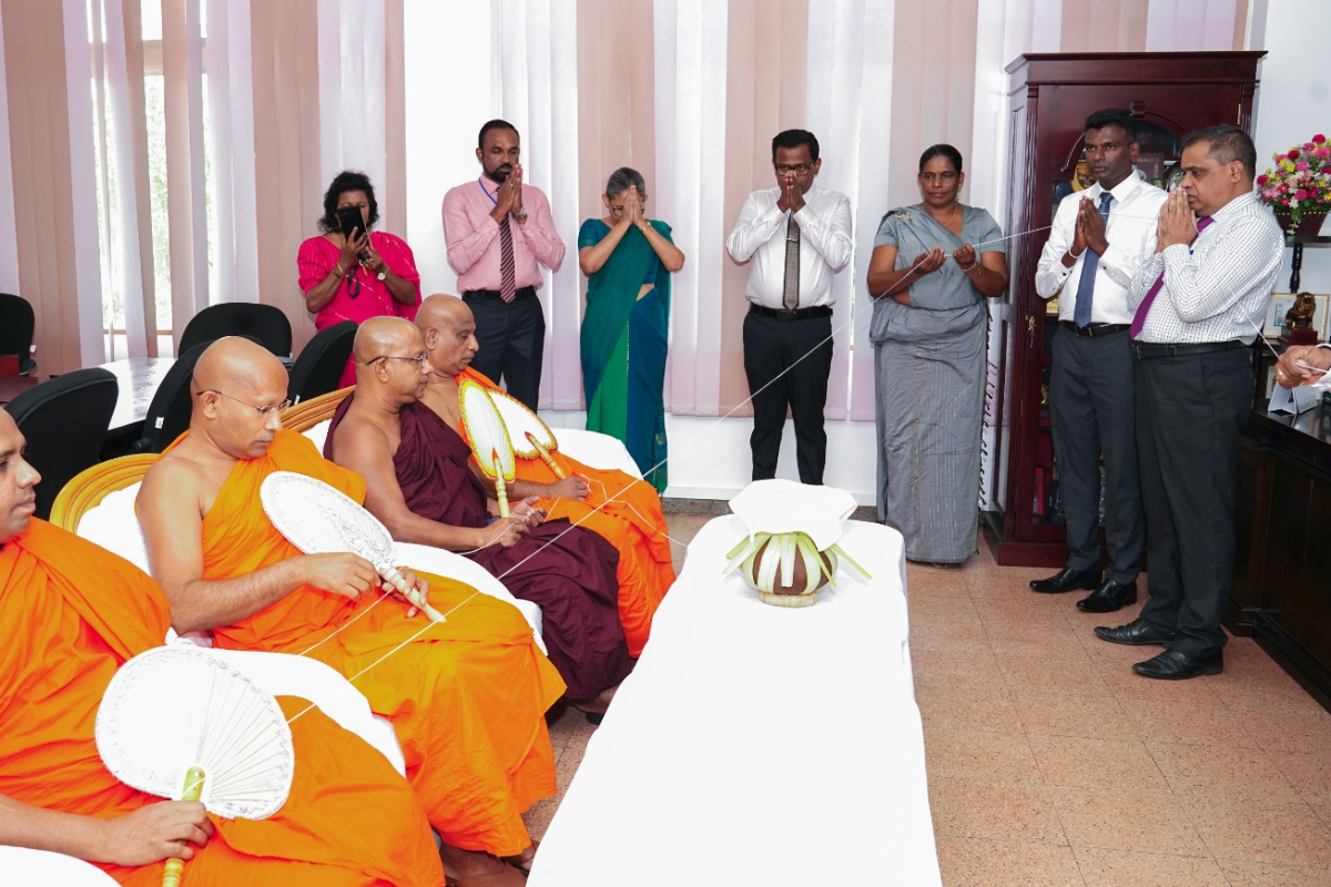 தேசிய கல்வி நிறுவனத்தின் புதிய பணிப்பாளர் நாயகம் கடமைகளைப் பொறுப்பேற்றார் | New Director General Of N I E Assumes Duties