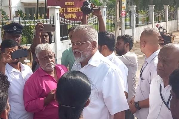 வேட்புமனுக்களை தாக்கல் செய்த ஈ.பி.டி.பி ! | Epdp Filed Nominations Local Goverment Election